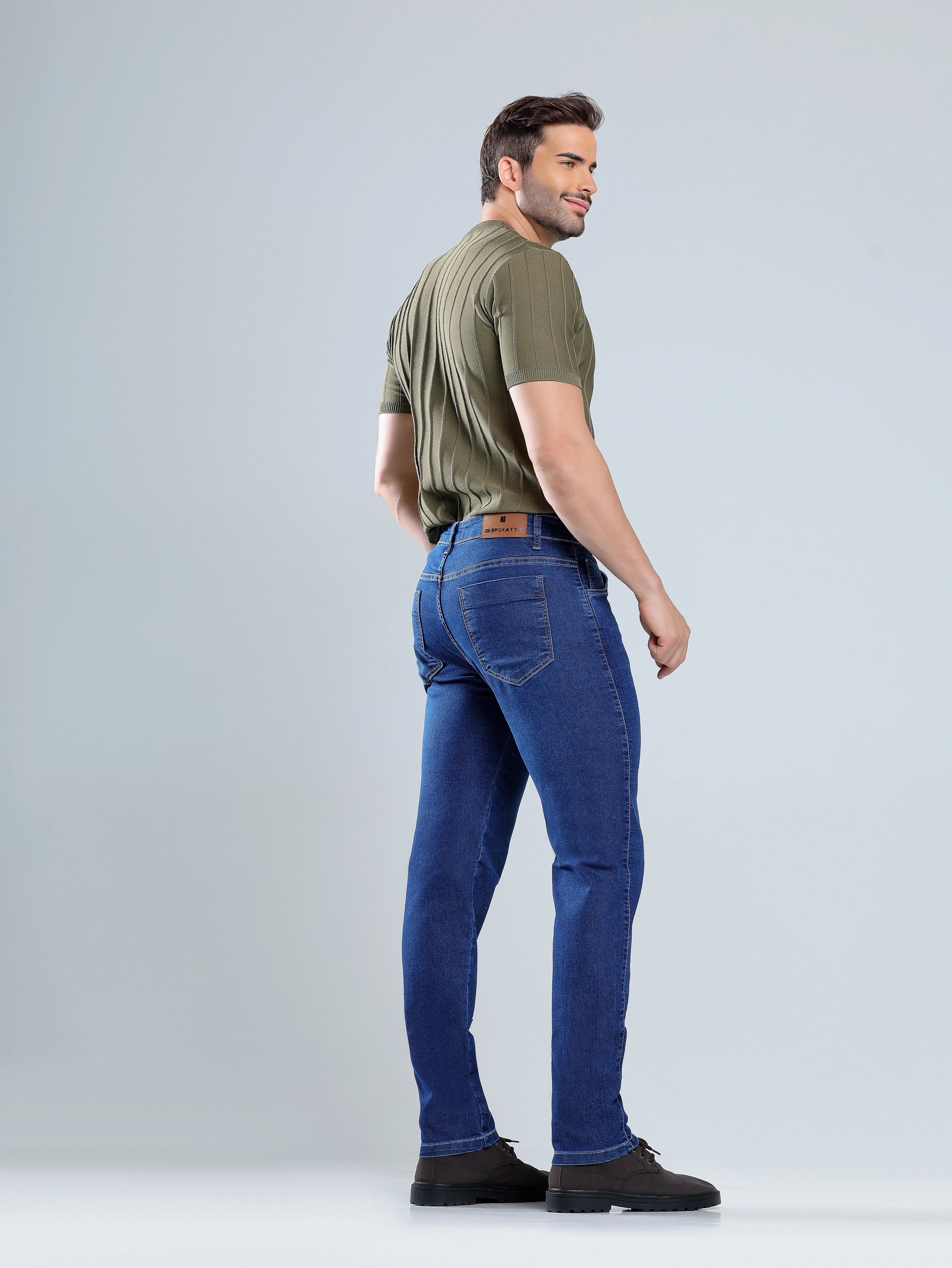 Calça Jeans Masculina Azul medio com bigode